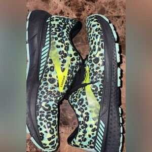 Brooks Black and Gray Running Shoes